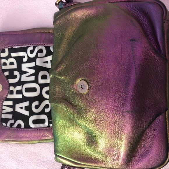Rare Marc Jacobs holographic napa, leather crossbody bag. - Picture 8 of 13